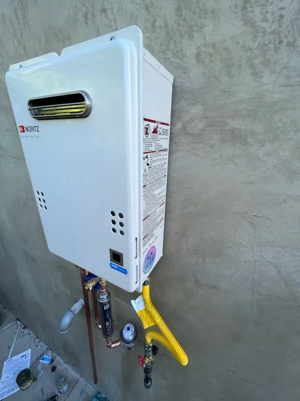 Tankless water heater installation for Central Hollywood homes